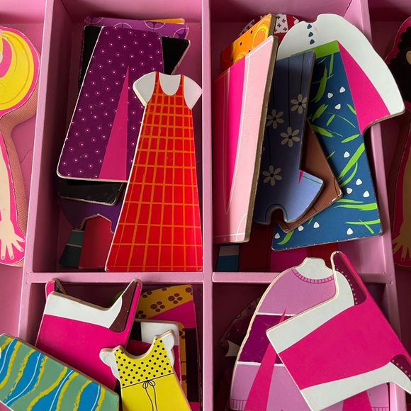 Melissa and Doug Abby and Emma deluxe magnetic wooden doll dress up playset - Picture 4 of 5